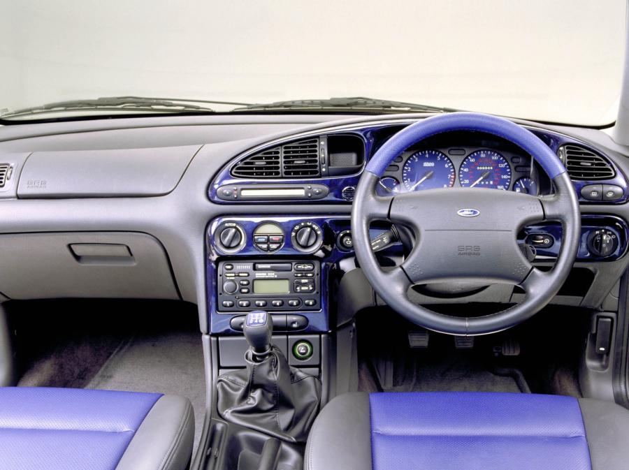  Ford Mondeo ST200 Sedan 1999 года  (фото 4 из 13)